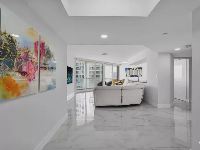 Продажа квартиры #738 - фото 7492429