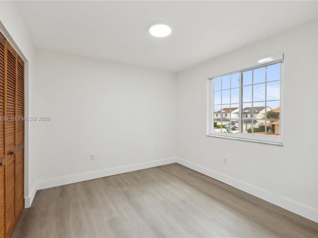 Дом в аренду по адресу 15131 SW 58th St - фото 7466435