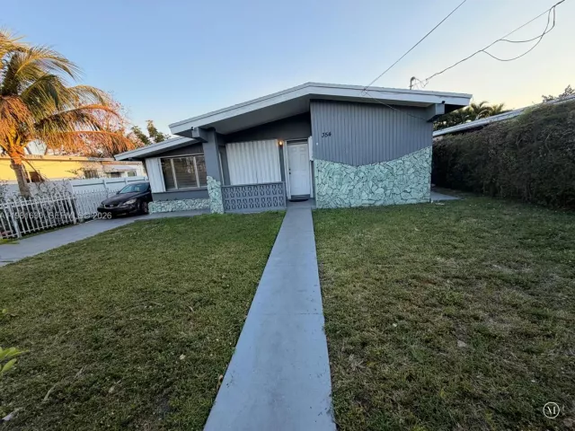 Продажа дома по адресу 354 NE 173rd St - фото 7480836