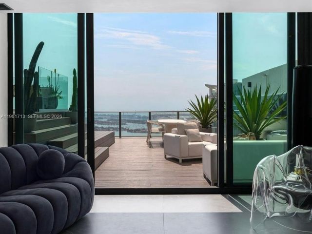 Квартира в аренду номерUPH5302 - фото 7494633