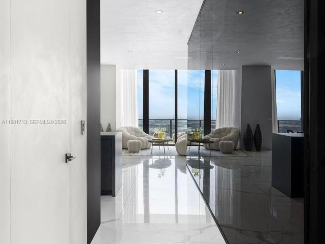 Квартира в аренду номерUPH5302 - фото 7494635