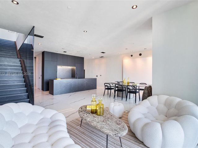 Квартира в аренду номерUPH5302 - фото 7494652