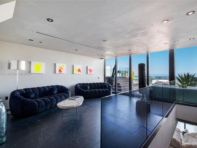 Квартира в аренду номерUPH5302 - фото 7494654