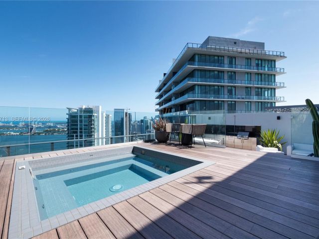 Квартира в аренду номерUPH5302 - фото 7494658