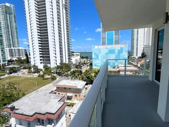 Продажа квартиры #717 - фото 7490320