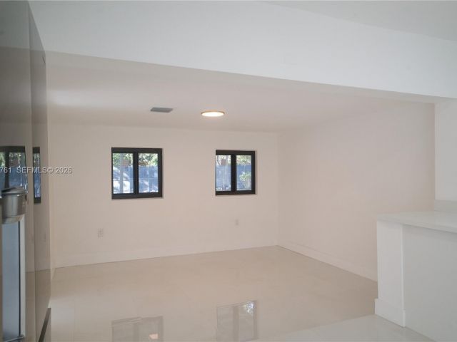 Продажа дома по адресу 315 NW 127th St - фото 7515175