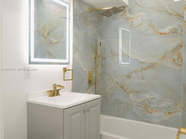 Продажа дома по адресу 315 NW 127th St - фото 7515176