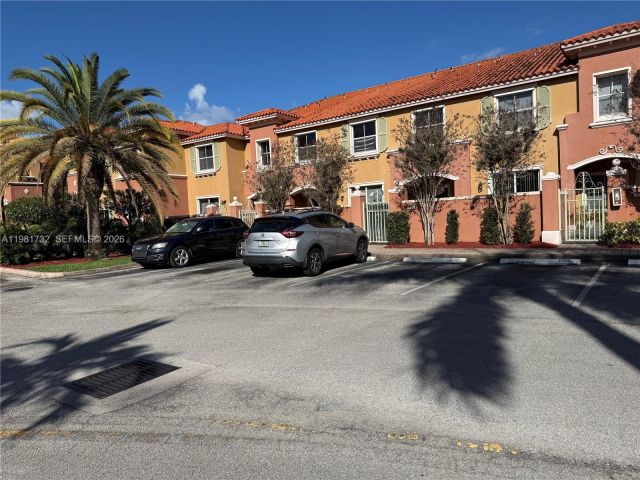 Дом в аренду по адресу 764 SW 106th Ave 1909 - фото 7455113