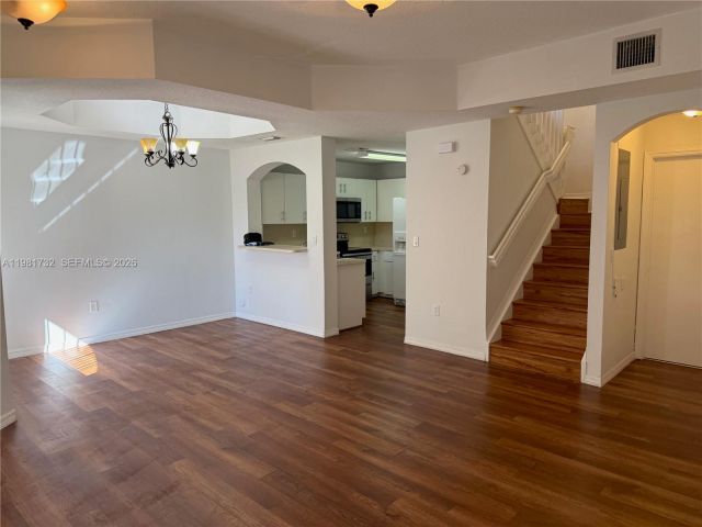 Дом в аренду по адресу 764 SW 106th Ave 1909 - фото 7455115