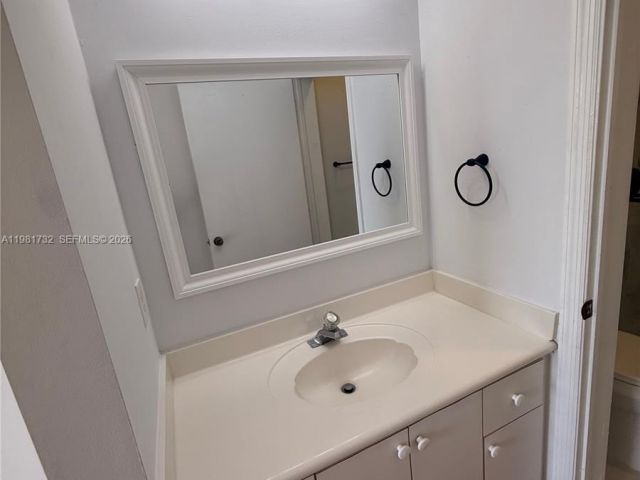 Дом в аренду по адресу 764 SW 106th Ave 1909 - фото 7455125