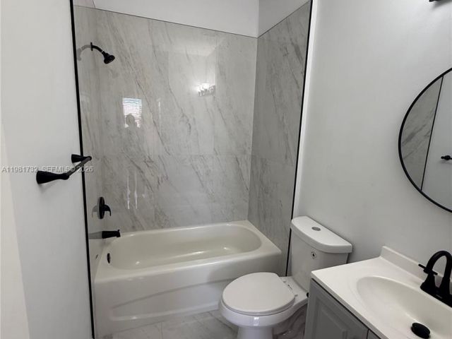 Дом в аренду по адресу 764 SW 106th Ave 1909 - фото 7455130