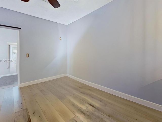 Дом в аренду по адресу 3760 Westminster St - фото 7472327