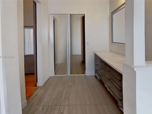 Дом в аренду по адресу 3760 Westminster St - фото 7472331