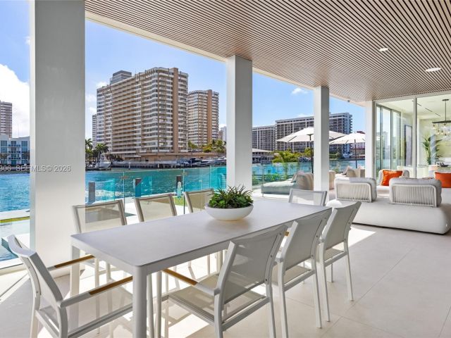 Продажа дома по адресу 503 Palm Dr - фото 7508899