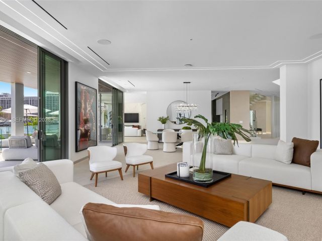 Продажа дома по адресу 503 Palm Dr - фото 7508906