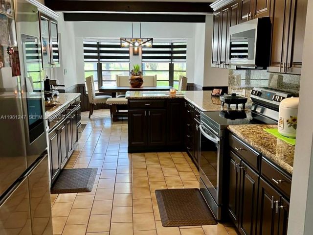 Продажа дома по адресу 17100 SW 274th St - фото 7459415