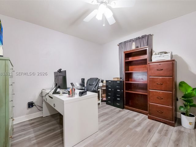 Продажа дома по адресу 6350 NW 39th Ter - фото 8446884