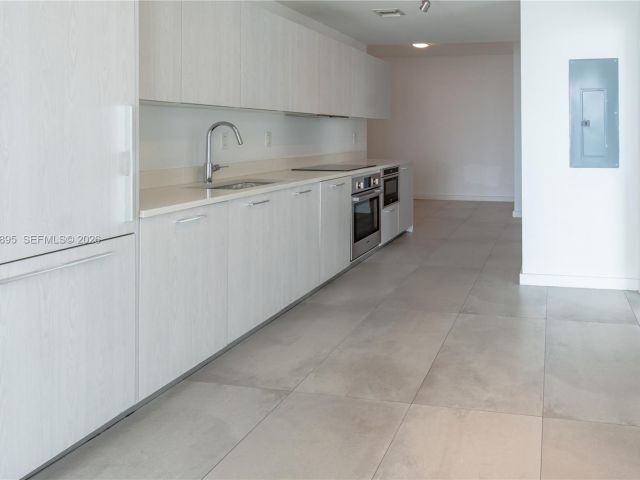 Квартира в аренду номер3101 - фото 7523576