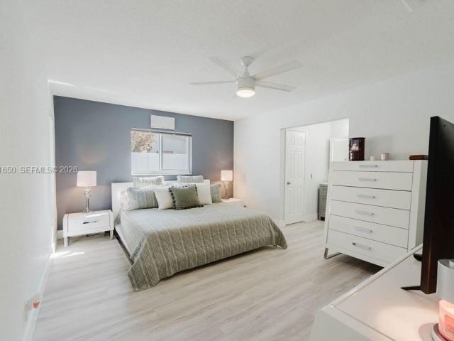 Продажа дома по адресу 1710 NW 106th Ter - фото 7535179