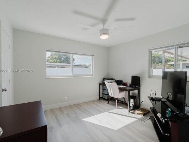 Продажа дома по адресу 1710 NW 106th Ter - фото 7535185