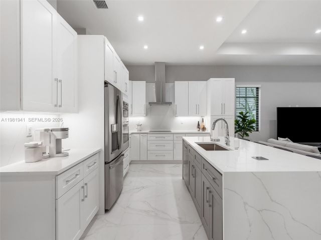 Дом в аренду по адресу 1484 SW 32nd St 0 - фото 7482678