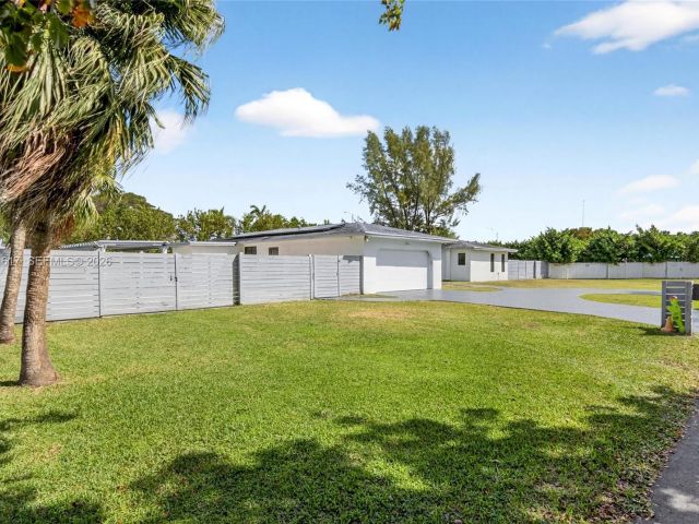 Продажа дома по адресу 11951 SW 120th Ter - фото 7466376