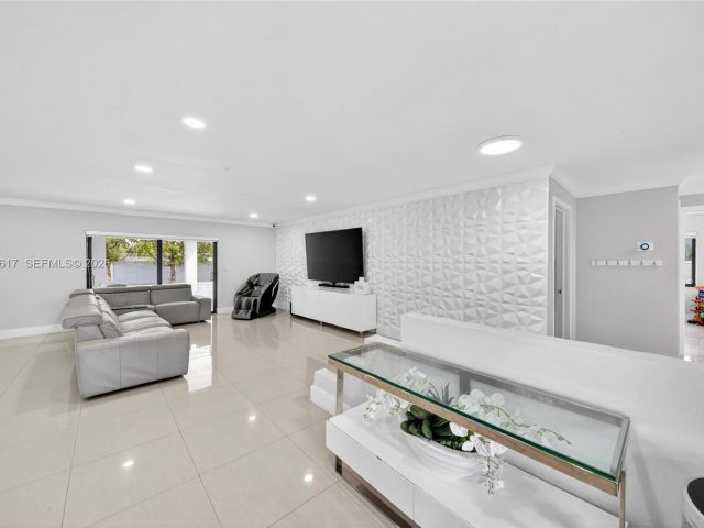 Продажа дома по адресу 11951 SW 120th Ter - фото 7466385