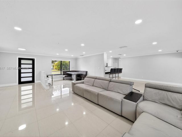 Продажа дома по адресу 11951 SW 120th Ter - фото 7466386