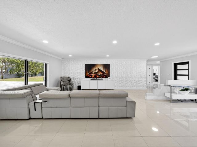 Продажа дома по адресу 11951 SW 120th Ter - фото 7466389