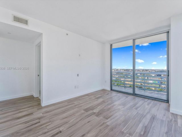 Продажа квартиры #3301 - фото 7493309