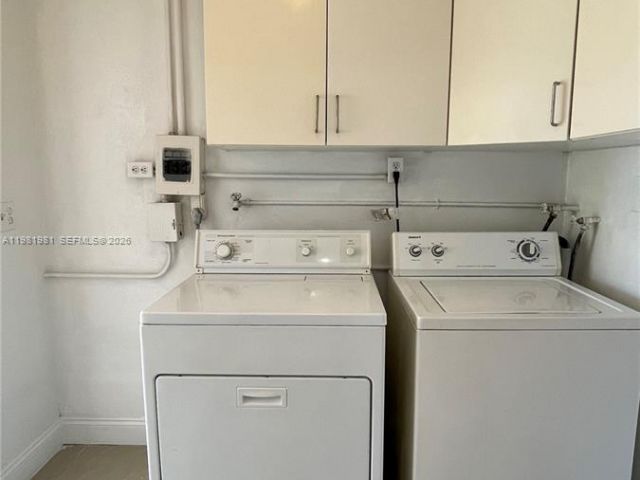 Дом в аренду по адресу 621 NW 38th Pl - фото 7450517