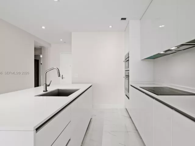 Продажа квартиры #2402 - фото 7525240