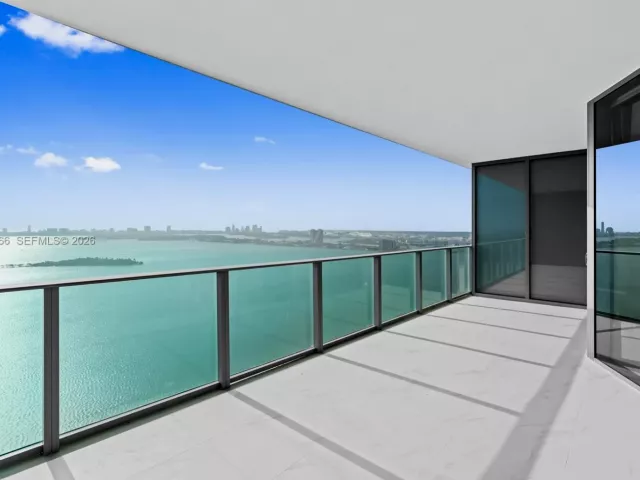 Продажа квартиры #2402 - фото 7525243