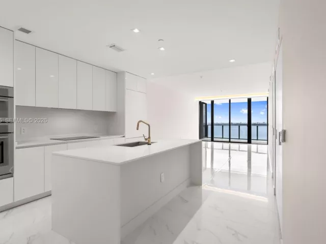 Продажа квартиры #2402 - фото 7525234