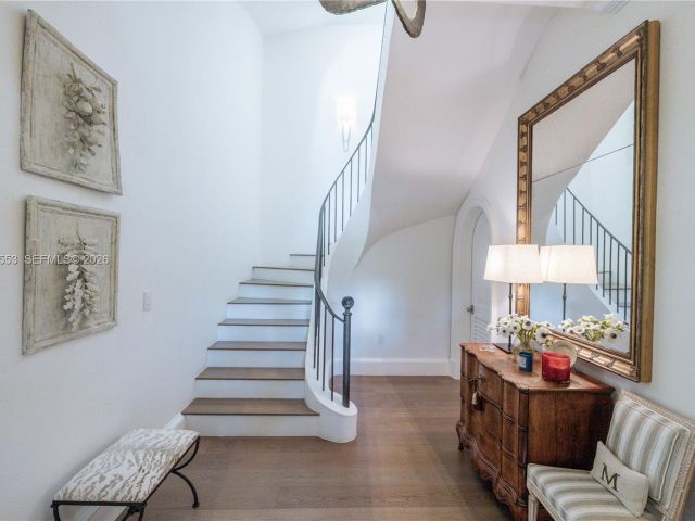 Продажа дома по адресу 743 Almeria Ave - фото 7470922