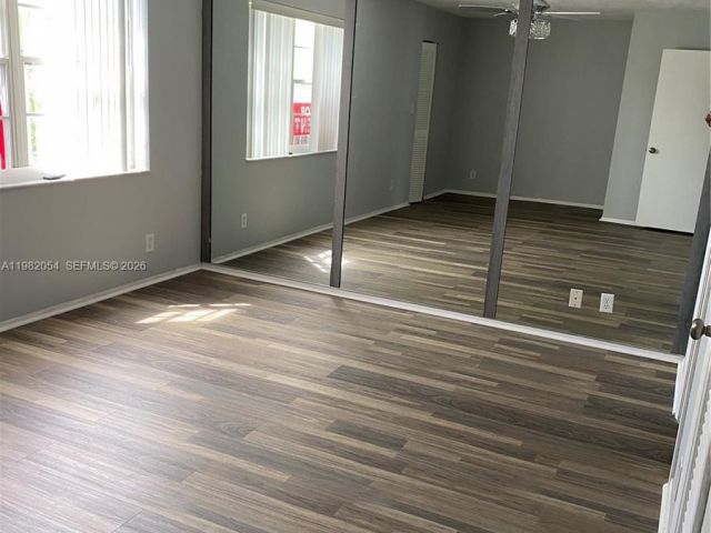 Дом в аренду по адресу 802 NE 26th Ave 802 - фото 7462057