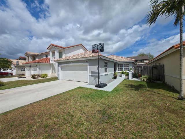 Продажа дома по адресу 10151 SW 138th Ct - фото 7463705