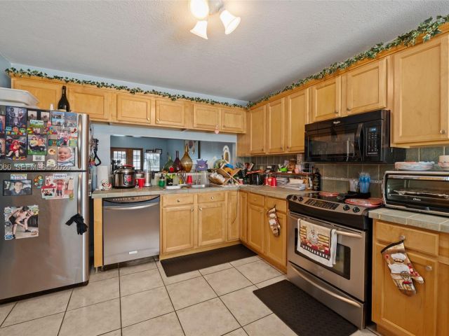 Продажа дома по адресу 10151 SW 138th Ct - фото 7463713