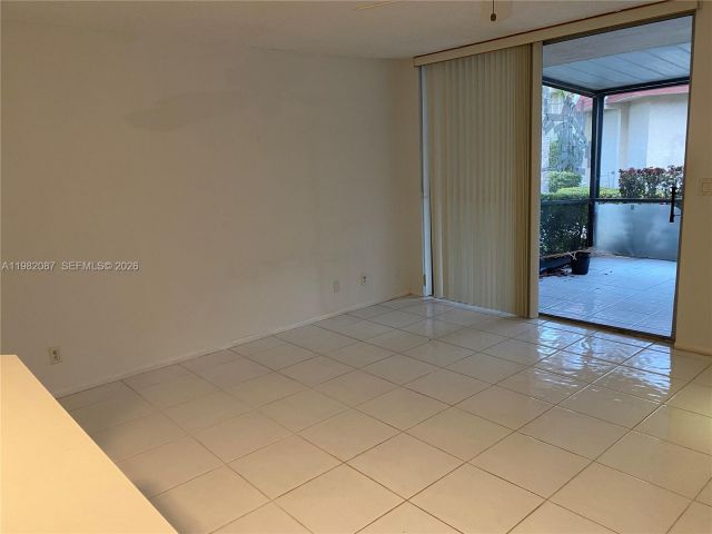 Дом в аренду по адресу 1951 Atlantic Shores Blvd 20 - фото 7462065