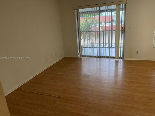 Дом в аренду по адресу 1951 Atlantic Shores Blvd 20 - фото 7462073