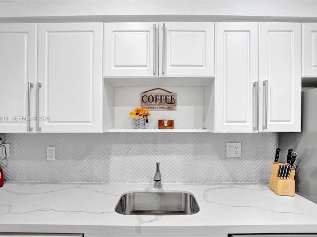 Квартира в аренду номер1615 (Available Sep 3) - фото 7477253