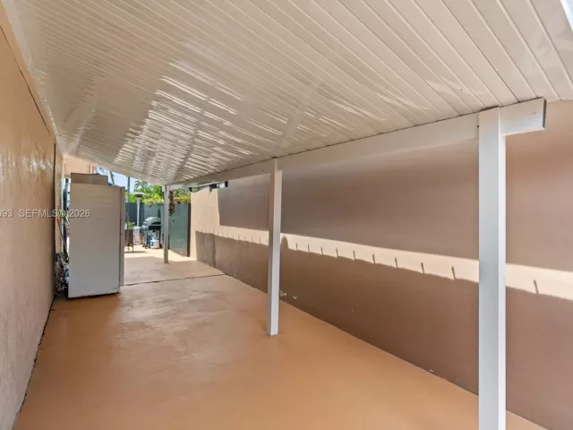 Продажа дома по адресу 800 NW 133rd Ave - фото 7543815