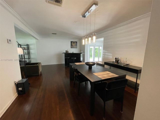 Дом в аренду по адресу 1420 Baracoa Ave - фото 7470737