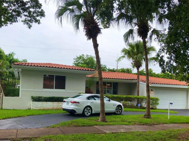 Дом в аренду по адресу 1420 Baracoa Ave - фото 7470758