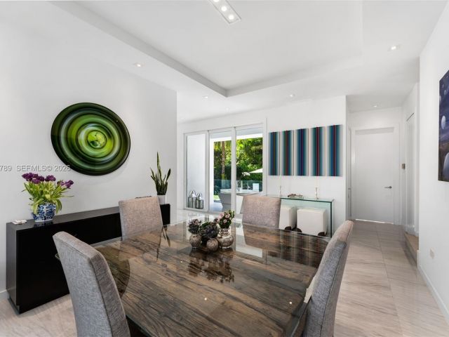 Продажа дома по адресу 741 Harbor Dr - фото 7452245