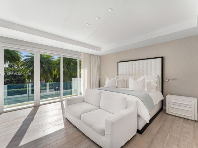 Продажа дома по адресу 741 Harbor Dr - фото 7452249