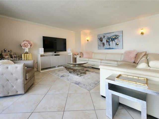 Продажа квартиры #626 - фото 7496992