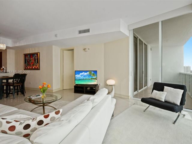 Продажа квартиры #1808 - фото 7495998