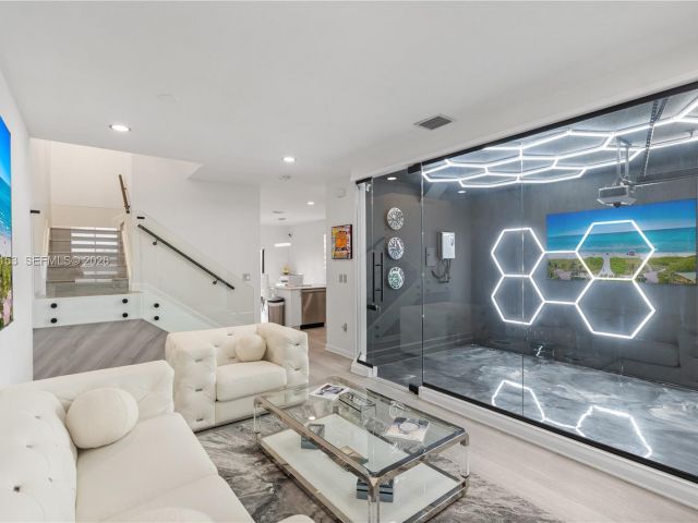 Дом в аренду по адресу 28500 SW 133rd Path 28500 - фото 7535775