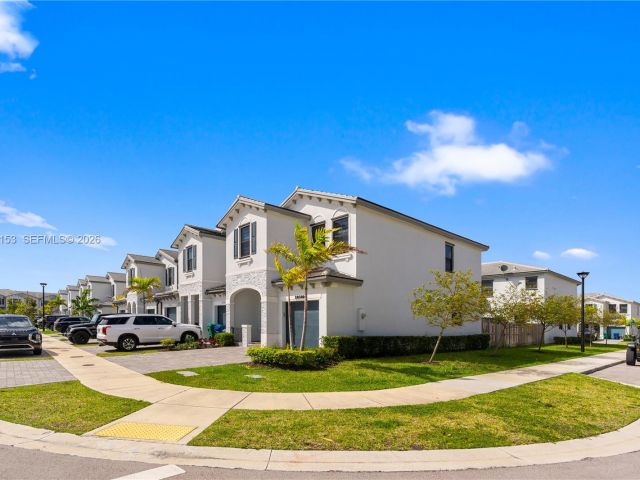 Дом в аренду по адресу 28500 SW 133rd Path 28500 - фото 7535777